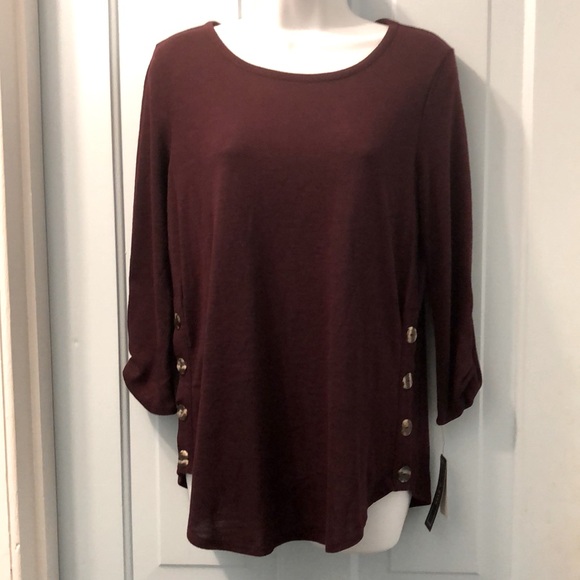 A. Byer sweater Size Medium NWT Raisin color 3/4 sleeves large button detail - Picture 1 of 8